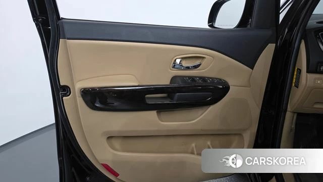 Kia The New Carnival id 4535981 из Кореи 16