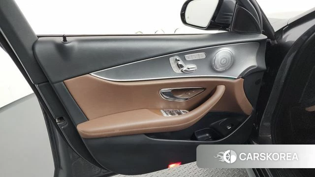 Mercedes-Benz E-Class W213 id 4632539 из Кореи 16