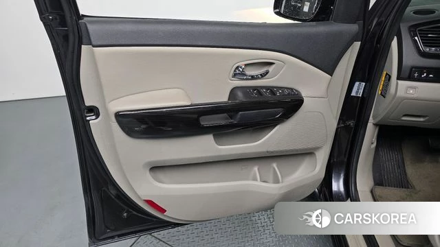 Kia The New Carnival id 4746561 из Кореи 16