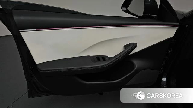 Tesla Model 3 id 4710325 из Кореи 16