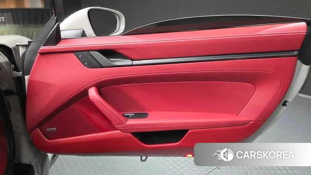 Porsche 911(992) id 4223795 из Кореи 16