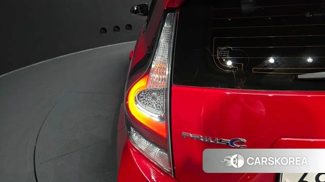 Toyota Prius C id 4693888 из Кореи 16