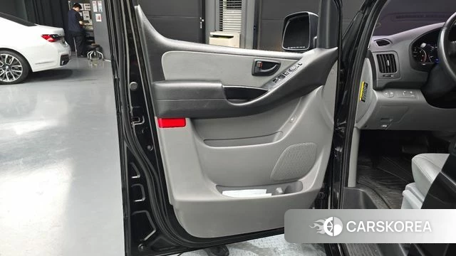 Hyundai The New Grand Starex id 4574176 из Кореи 16
