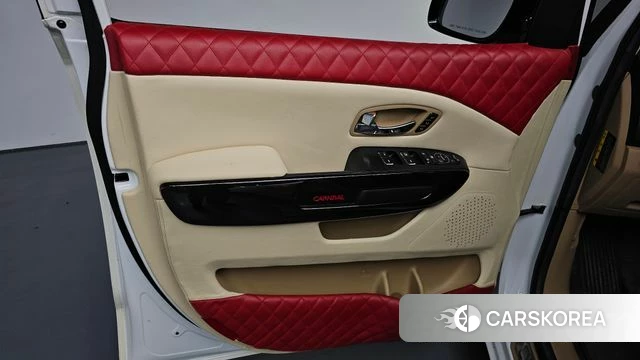 Kia The New Carnival id 4677851 из Кореи 16