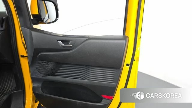 Hyundai Staria id 4592386 из Кореи 16
