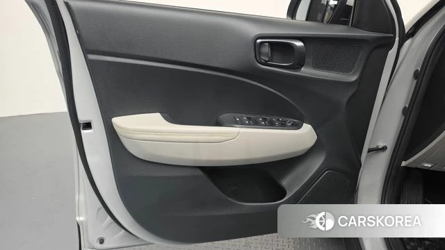 Hyundai Venue id 4242756 из Кореи 16