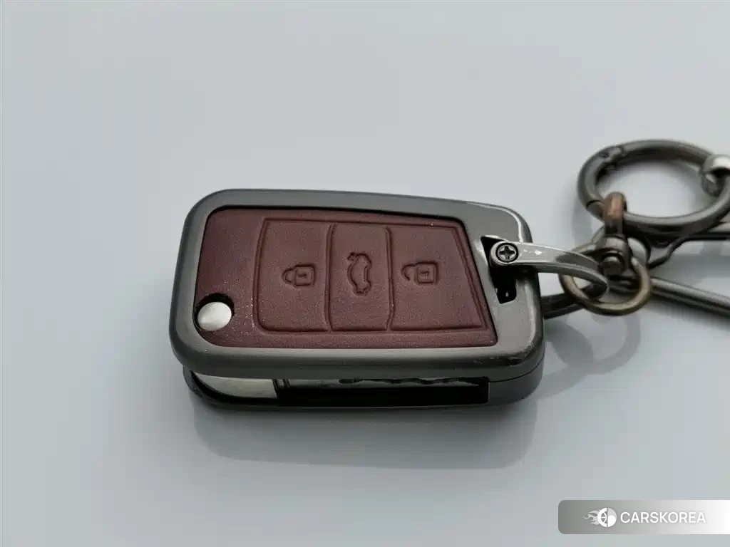 Volkswagen Polo id 4545693 из Китая 16