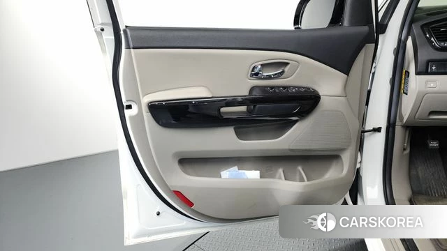 Kia The New Carnival id 4525670 из Кореи 16