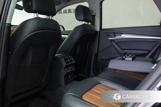 Audi Q5L id 4291064 из Китая 16
