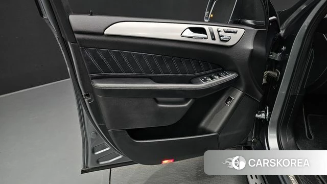 Mercedes-Benz GLE - Class W166 id 4785829 из Кореи 16