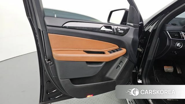 Mercedes-Benz GLS - Class X166 id 4233007 из Кореи 16