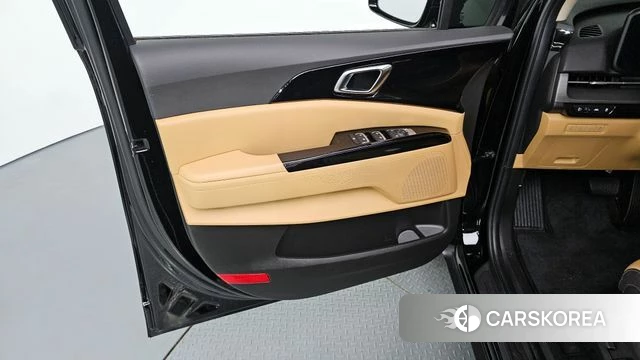 Kia Carnival 4th generation id 4422606 из Кореи 16