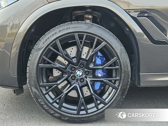 BMW X6 M id 4208557 из Китая 16