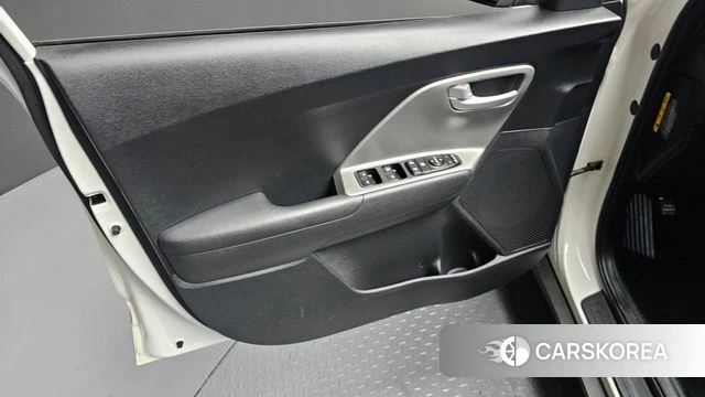 Kia The New Niro id 4384141 из Кореи 16