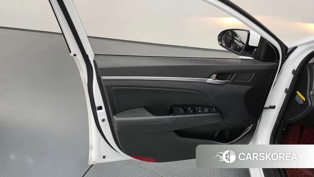 Hyundai The New Avante AD id 4403369 из Кореи 16