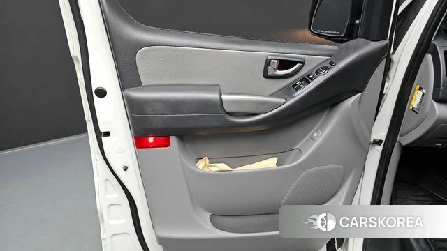 Hyundai The New Grand Starex id 4580842 из Кореи 16