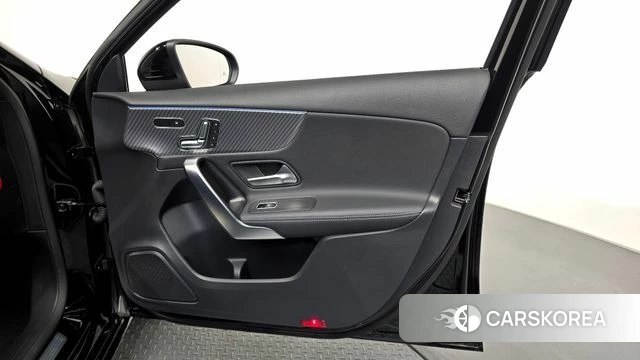 Mercedes-Benz A-Class W177 id 4686661 из Кореи 16