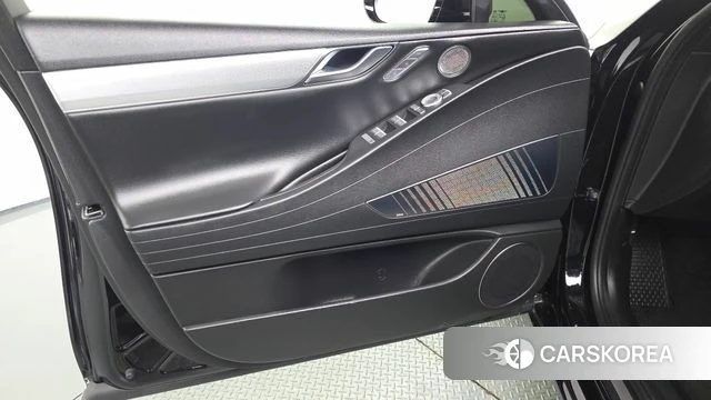 Genesis Electrified G80 (RG3) id 4757991 из Кореи 16