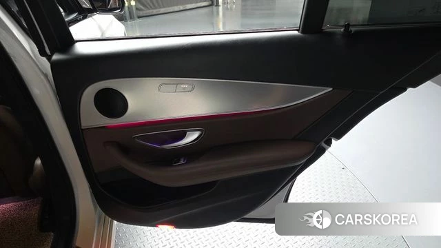 Mercedes-Benz E-Class W213 id 4637544 из Кореи 16
