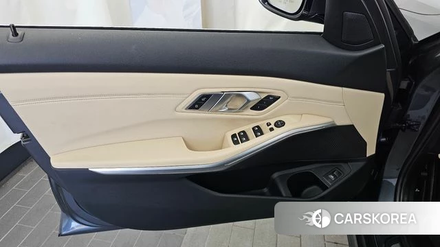 BMW 3 Series (G20) id 4856184 из Кореи 16