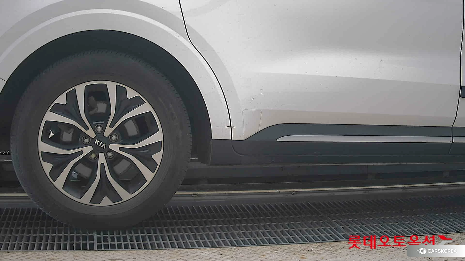 Kia Carnival id 4902473 из Кореи 16