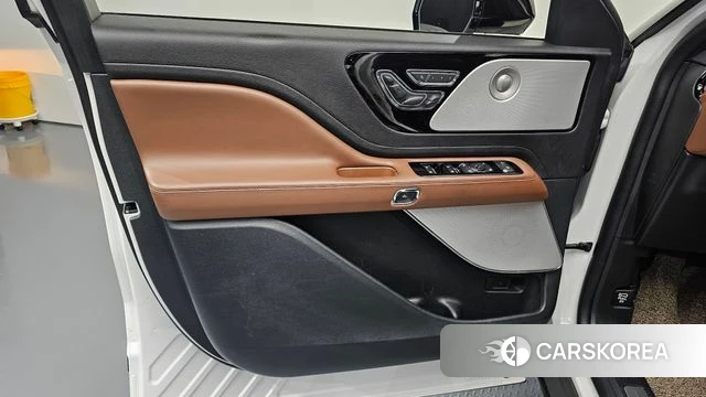 Lincoln Aviator 2nd generation id 4444795 из Кореи 16