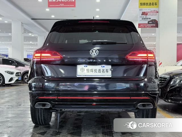 Volkswagen Touareg id 4209955 из Китая 16