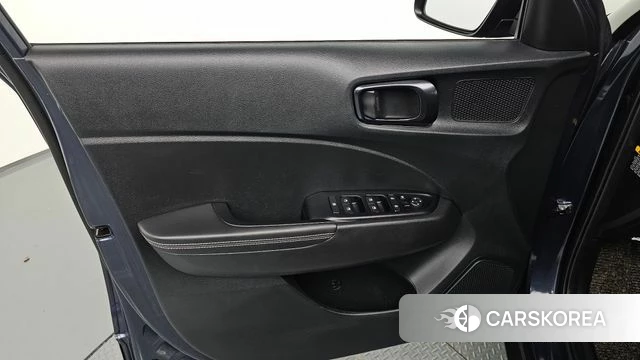 Hyundai Venue id 4741713 из Кореи 16