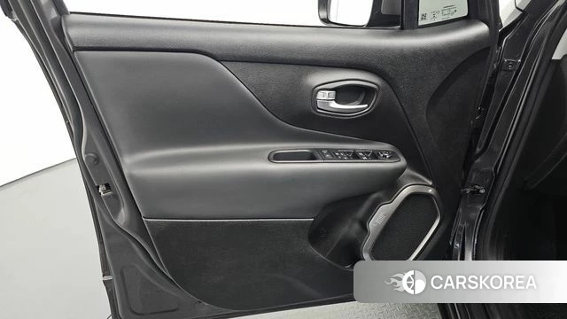 Jeep Renegade id 4294781 из Кореи 16