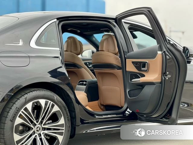 Mercedes-Benz E-class id 4259331 из Китая 16