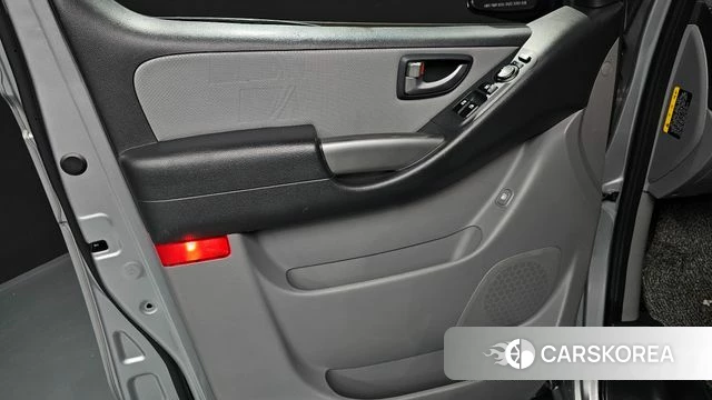 Hyundai The New Grand Starex id 4502135 из Кореи 16
