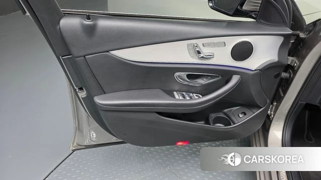 Mercedes-Benz E-Class W213 id 4793729 из Кореи 16