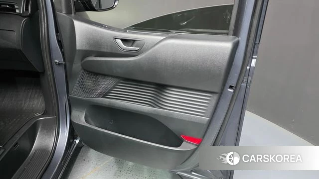 Hyundai Staria id 4518316 из Кореи 16