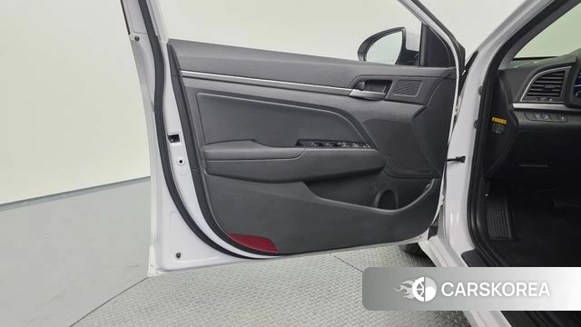 Hyundai Avante AD id 4596371 из Кореи 16