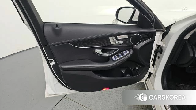 Mercedes-Benz C-Class W205 id 4551634 из Кореи 16