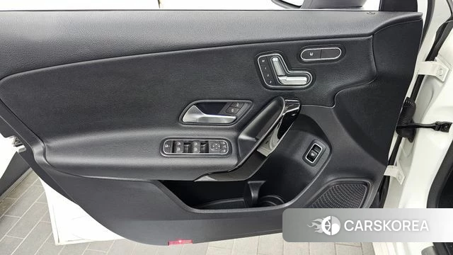 Mercedes-Benz A-Class W177 id 4519896 из Кореи 16