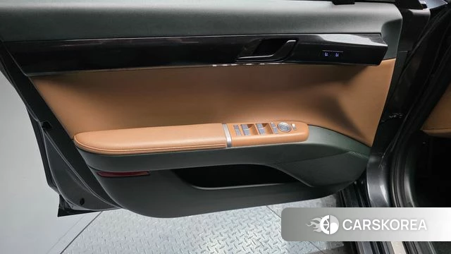 Hyundai Grandeur Hybrid (GN7) id 4201589 из Кореи 16