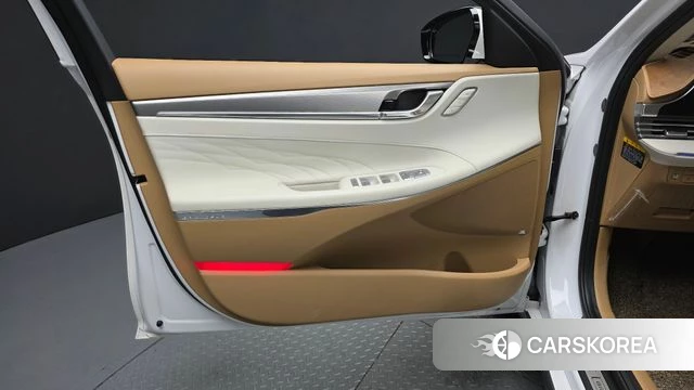 Hyundai The New Grandeur IG Hybrid id 4350910 из Кореи 16