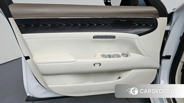 Genesis G90 (RS4) id 4687941 из Кореи 16