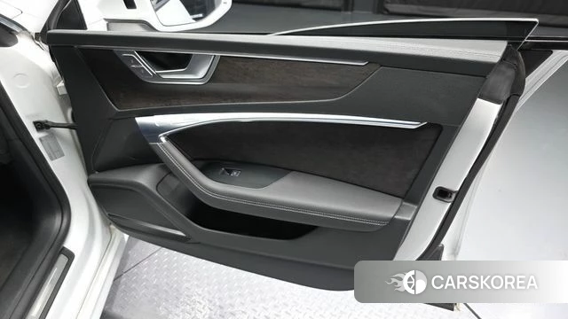 Audi A7 (4K) id 4530146 из Кореи 16