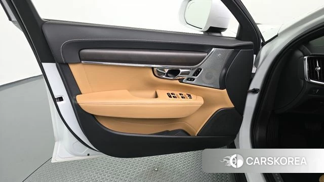 Volvo V90 Cross-Country id 4785626 из Кореи 16