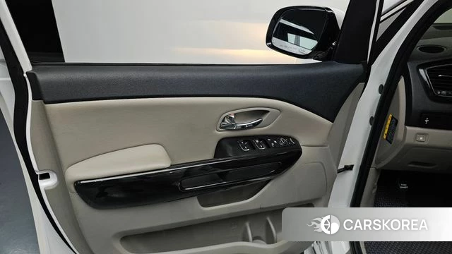 Kia The New Carnival id 4637918 из Кореи 16