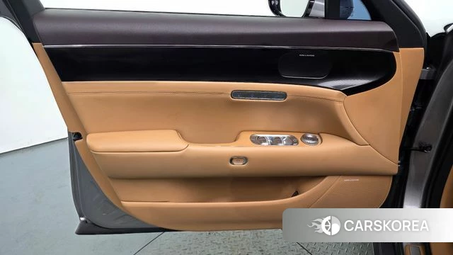 Genesis G90 (RS4) id 4636442 из Кореи 16
