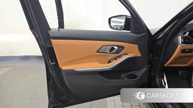BMW 3 Series (G20) id 4670851 из Кореи 16