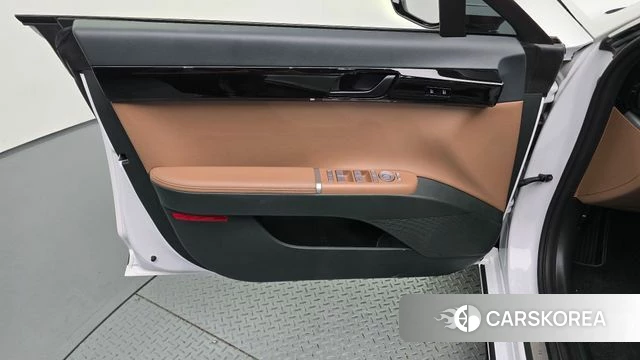 Hyundai Grandeur Hybrid (GN7) id 4853942 из Кореи 16