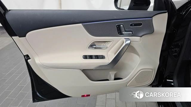 Mercedes-Benz A-Class W177 id 4528706 из Кореи 16