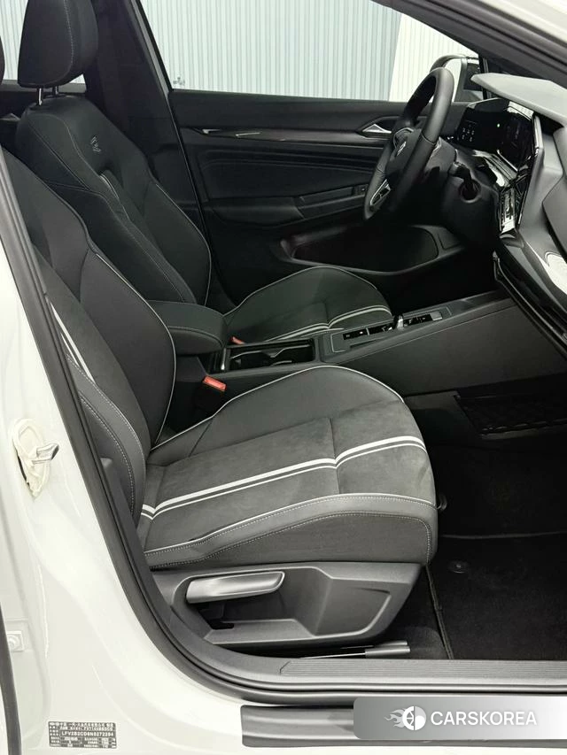 Volkswagen Golf id 4255889 из Китая 16