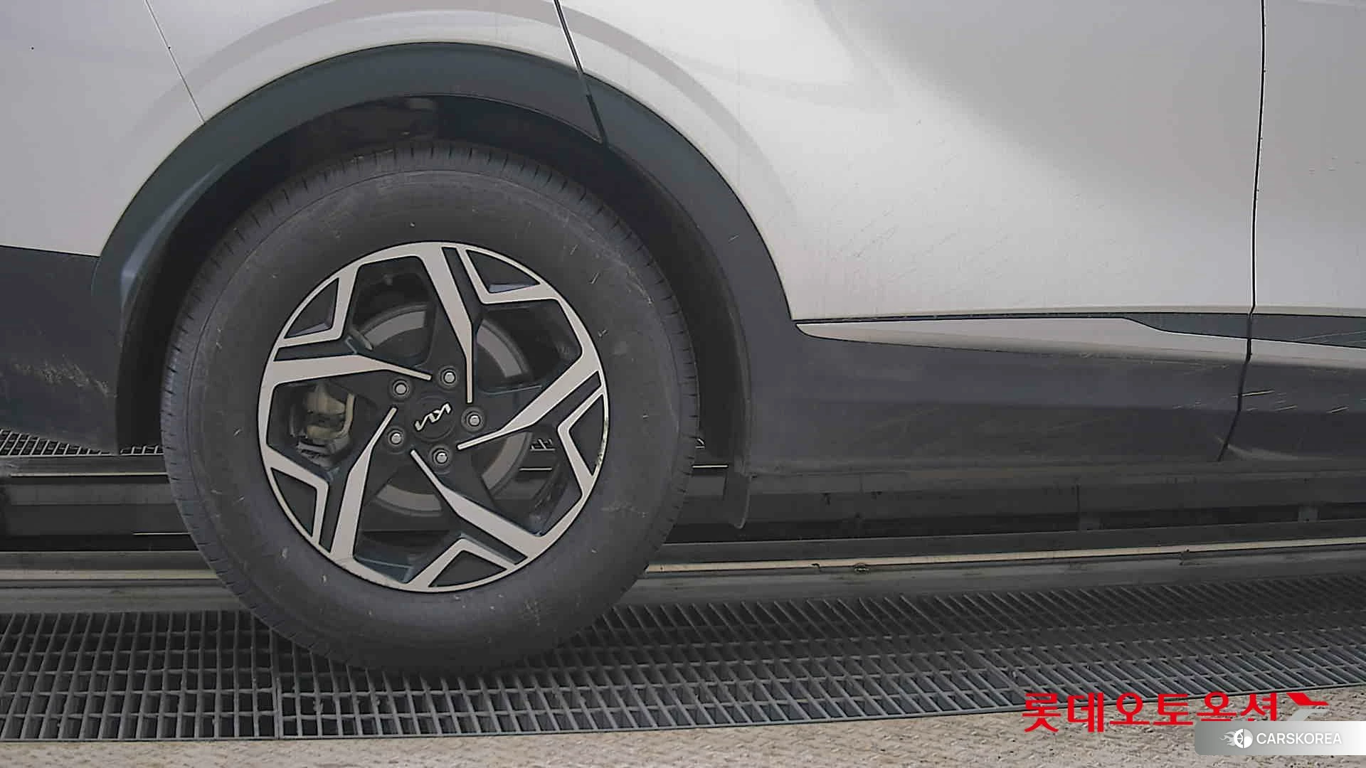 Kia Sportage id 4289438 из Кореи 16
