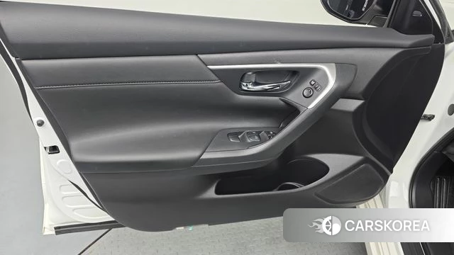 Nissan Altima id 4430346 из Кореи 16