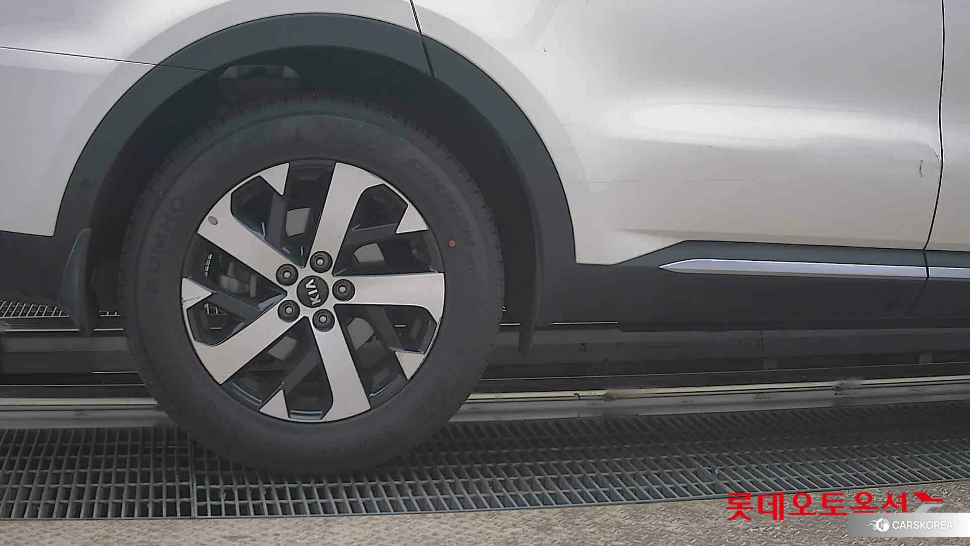 Kia Sorento id 3875724 из Кореи 16